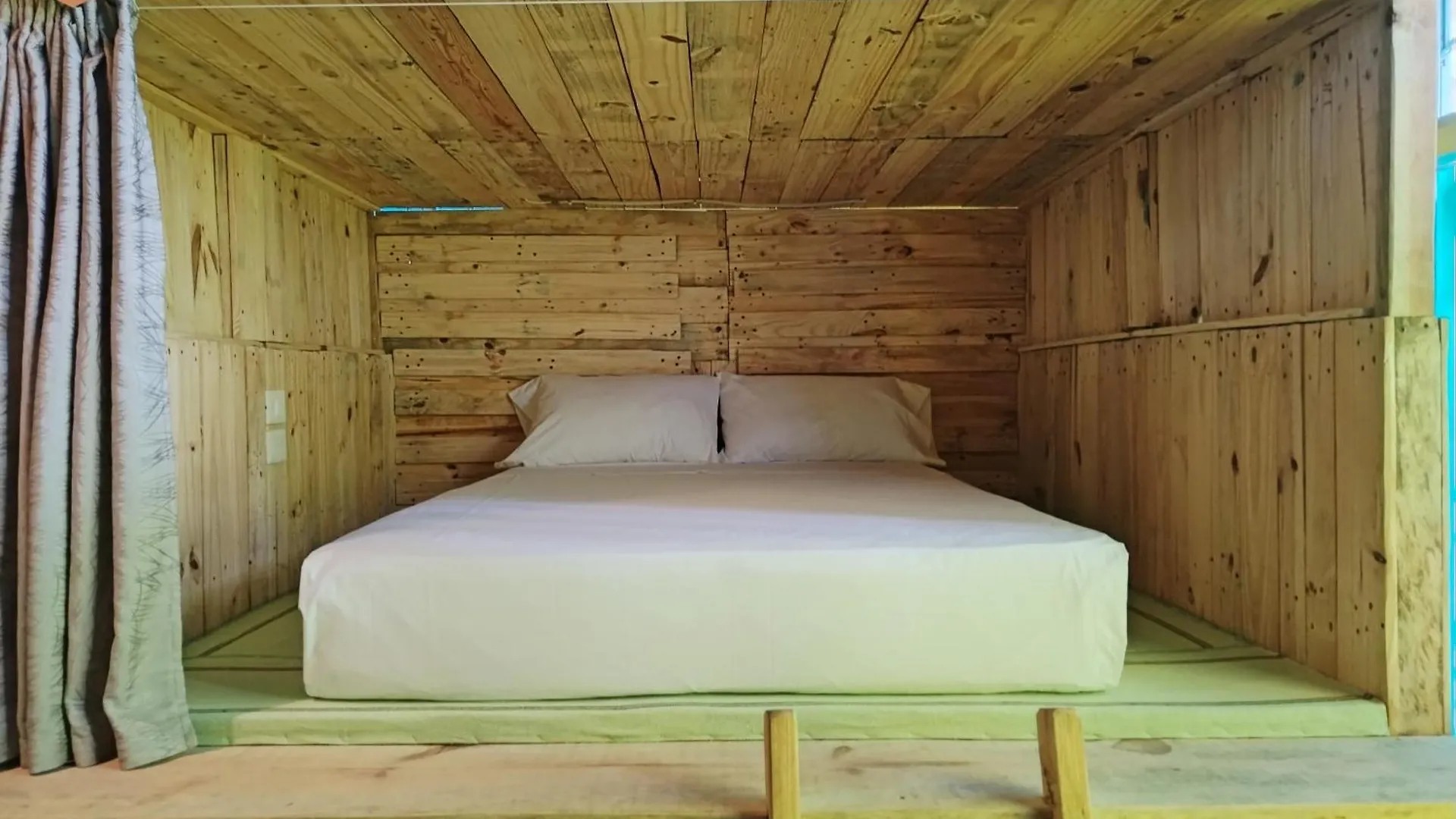 Hostel Tropico 20 Pdc Playa del Carmen Mexico